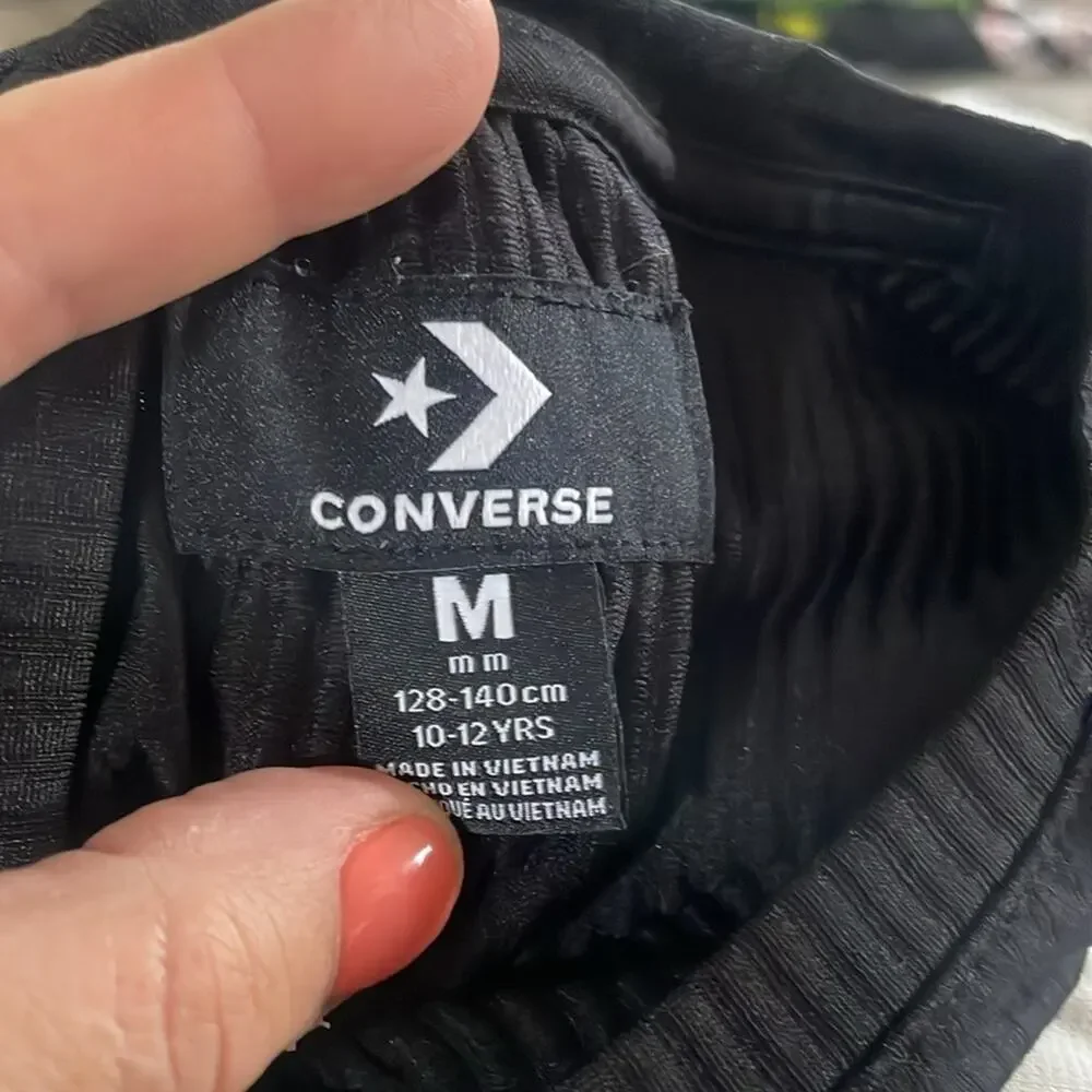 Converse pull over color block long sleeves size medium